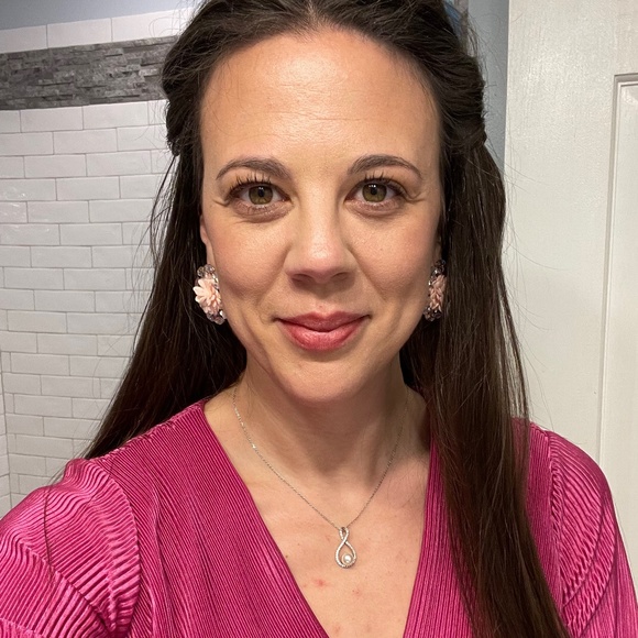 Meet your Posher, Erica - Picture 1 of 1